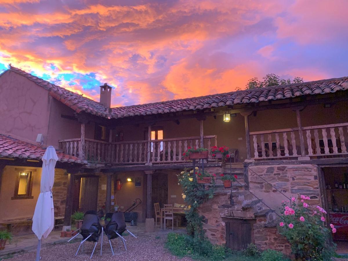 Albergue Rural Las Aguedas Murias de Rechivaldo Exterior photo